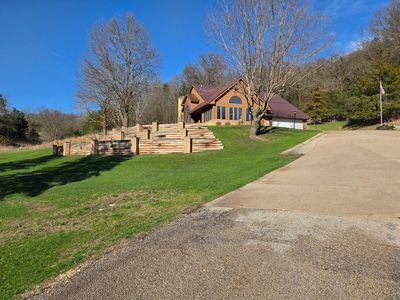 100 Oak Knoll Dr
