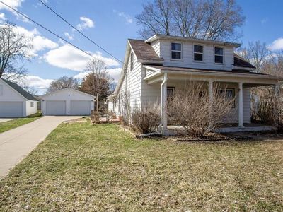 716 Ferry Street