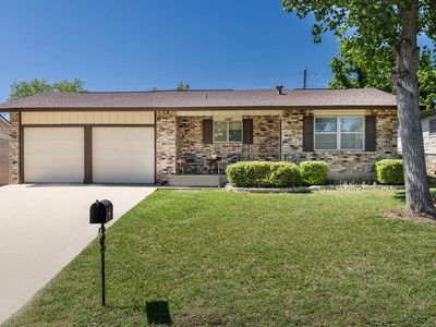 1129 Lake Dr