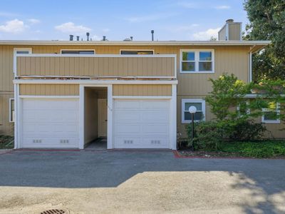 570 Vista Ave
