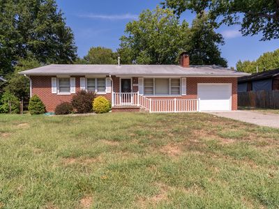 Property at 1504 W Walnut St, Carbondale, IL