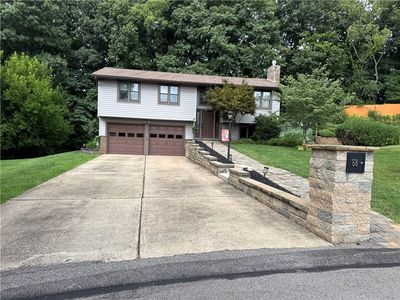 68 Kathleen Dr