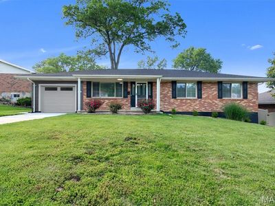2261 Eleanor Kay Dr