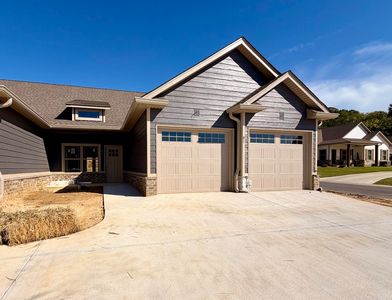 81 Maddox Ln