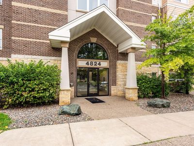 4824 E 53rd St APT 411