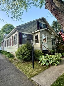 232 Riverside Dr