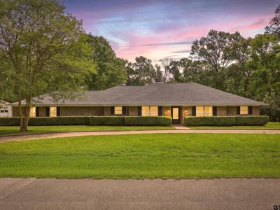 9465 Peninsula Dr