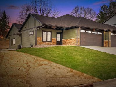 4041 Brooke Elizabeth DRIVE