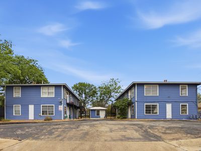 209 ZILLA ST
