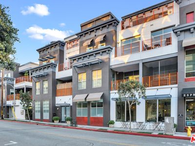 212 Marine St Unit 203