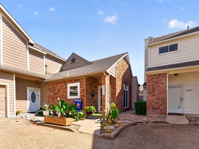 2504 Orangegrove Cir