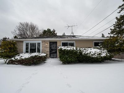 6541 North Fresno STREET