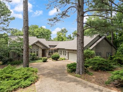 6 Skye Dr