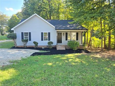 627 Kenneth Rd