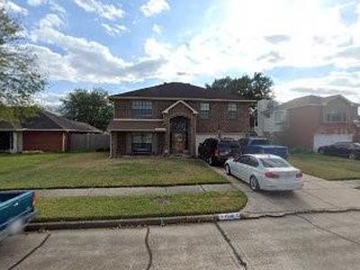 1506 Waterford Dr