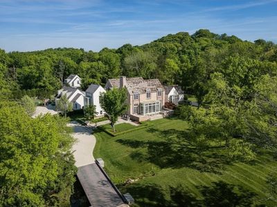 5623 Hillsboro Pike