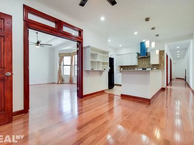 3681 Broadway APT 62