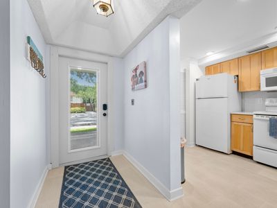 214 Brackenwood Terrace
