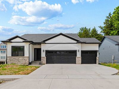 Property at 284 Pine Grove Ln, Iowacity, IA