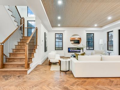 89 Parker Ave