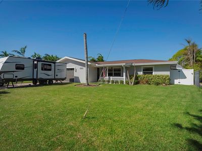 5160 Huntington Cir NE