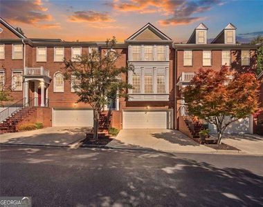 2493 Bridlewood Dr SE #9