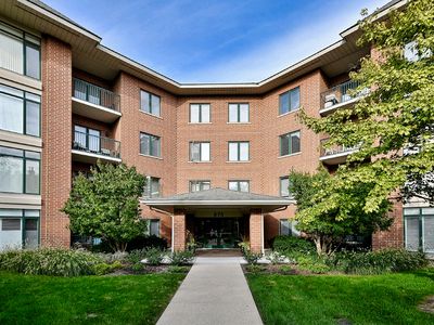 875 E 22nd St APT 104