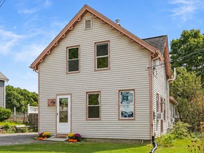 12 Brightside St