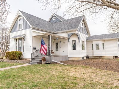 Property at 621 W Jefferson St, Winterset, IA