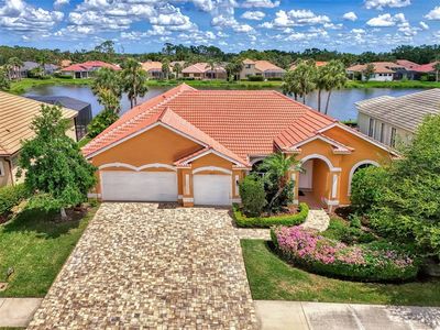 4957 Sabal Lake Cir