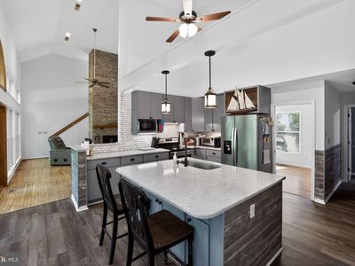 22 Holly Brae Dr