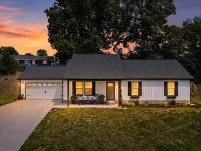 126 Zoe Cir