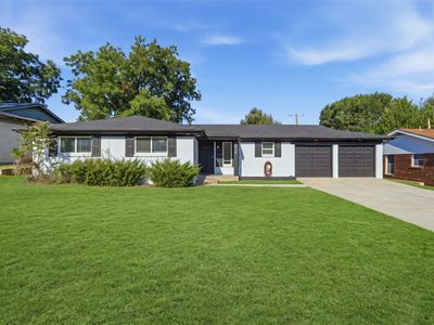 829 Lee Dr