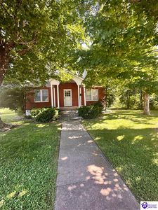 301 E Main St