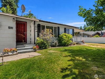 Property at 593 Rolfs Place, East Wenatchee, WA