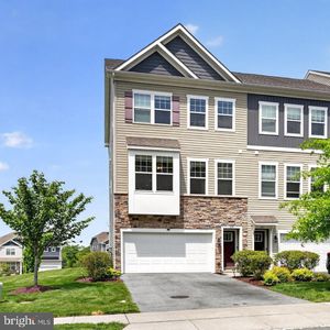 Property at 319 Dawson Pl, Downingtown, PA