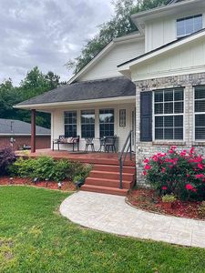302 Monterrey Ln
