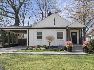 317 McPherson Pl SE
