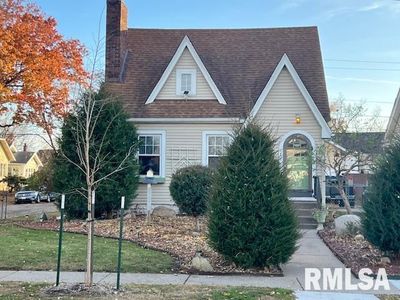 727 E Central Park Ave