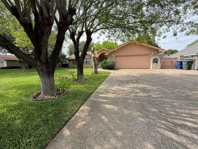 1006 Eden Ln