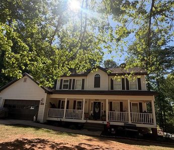 417 Shadow Oak Dr SE