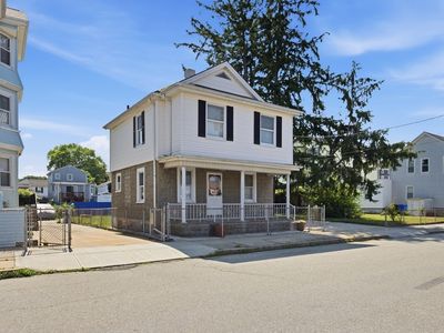 27 Johnson St