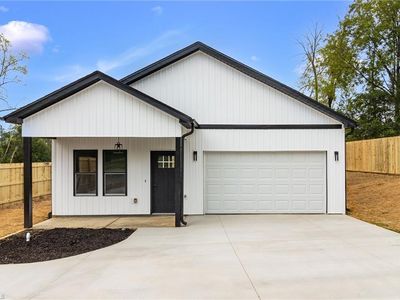 5236 Shattalon Dr