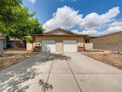 7300 Arleta Ct