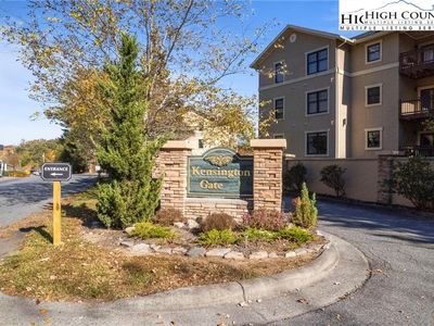 140 Gateway Drive UNIT 101