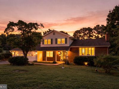 8010 Hillcrest Dr
