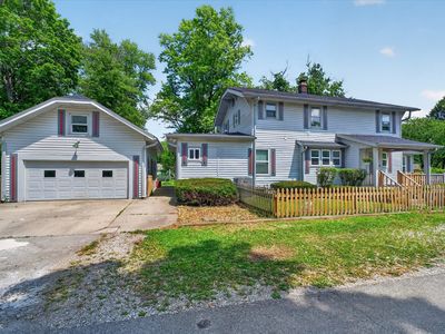 2424 W 61st St