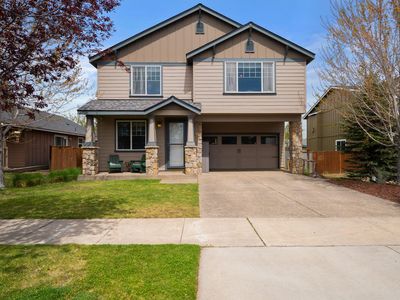 2910 NE Jackdaw Dr