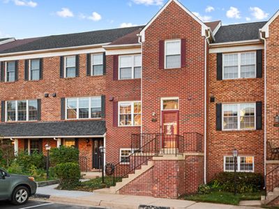 2102 Hutchison Grove Ct