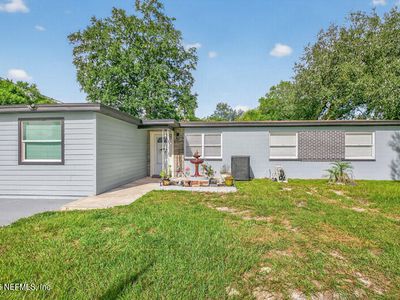 2712 LANSDOWNE Drive